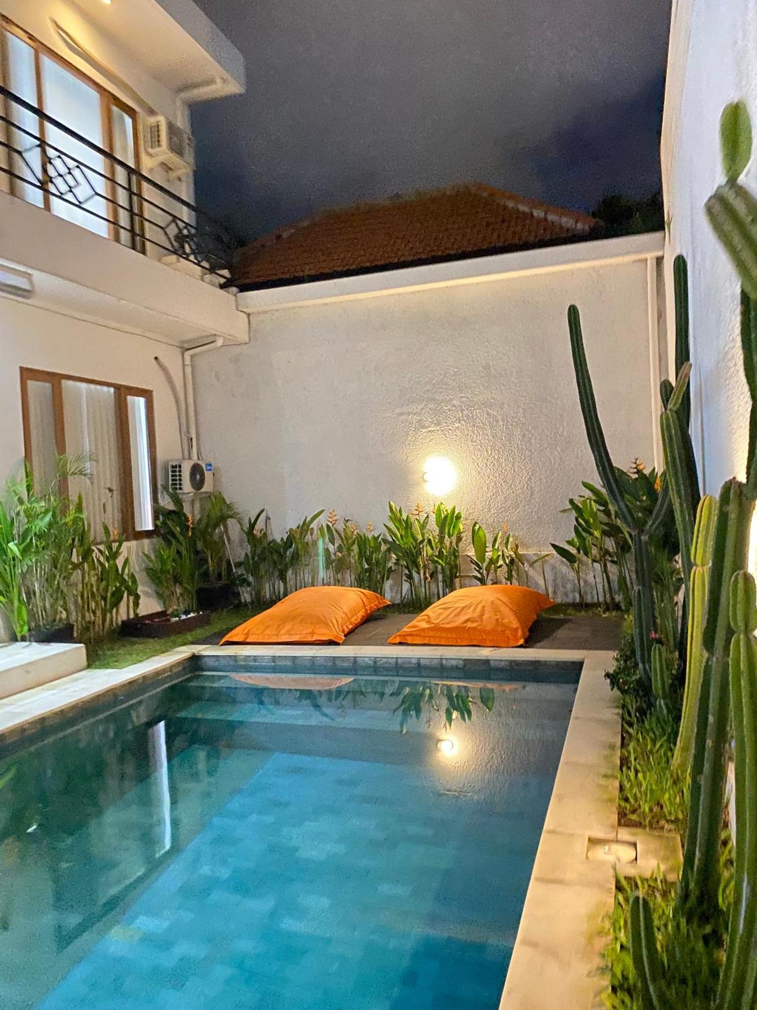 Akmali Basangkasa- 2 Bedrooms विला